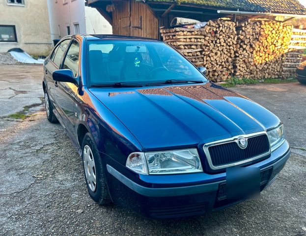 Skoda Octavia 1.6 MPI Neu TÜV