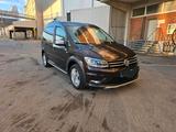 Volkswagen Caddy Alltrack Navi*Xenon*AHK*SHZ*Kamera*Tüv - Volkswagen Caddy Alltrack mit Benzin-Antrieb