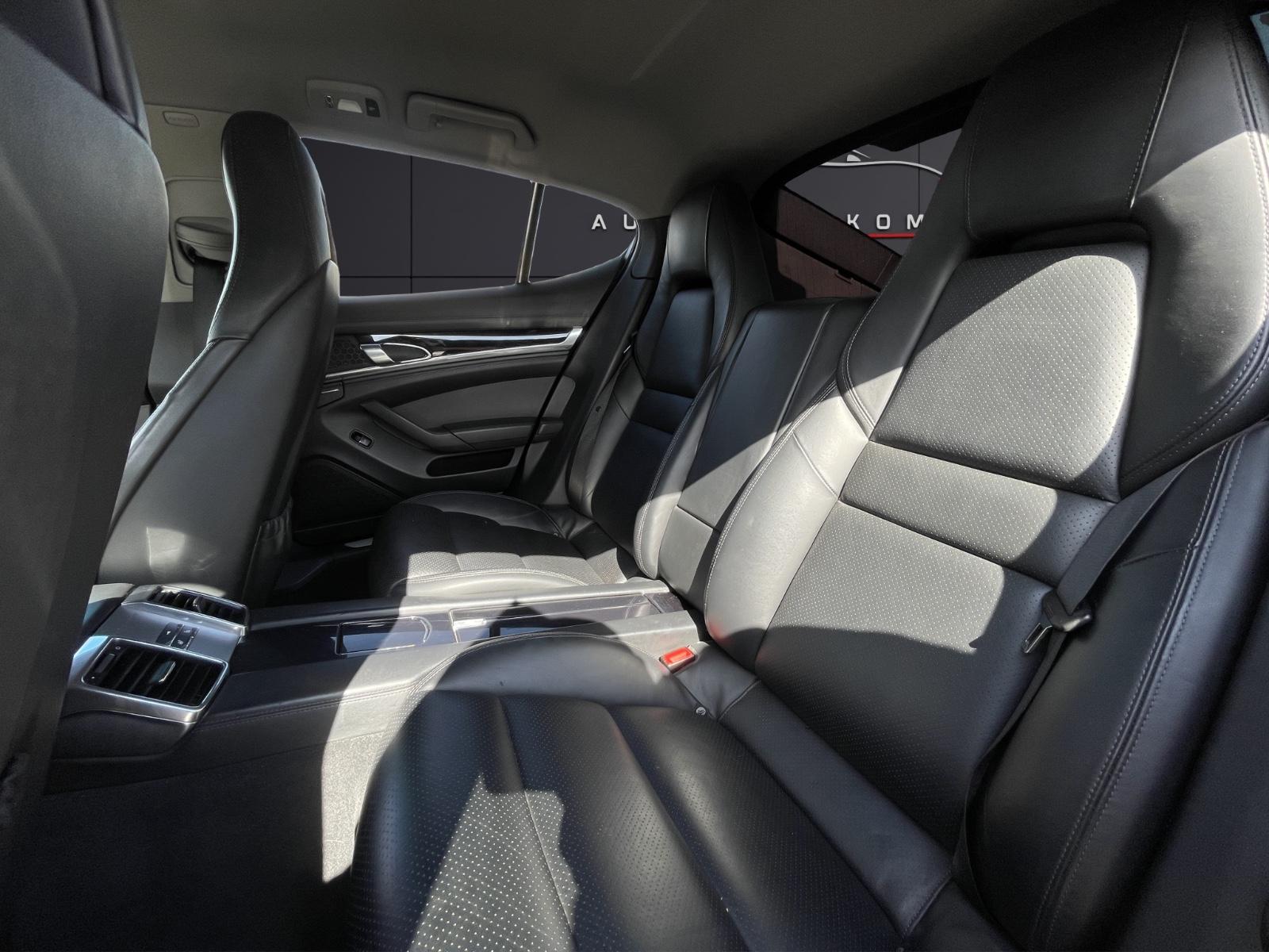 Porsche Panamera 3.6 V6 | 300 ch | BVA | Cuir | GPS | Sièges chauffants AV/AR | Attelage | Jantes 20"