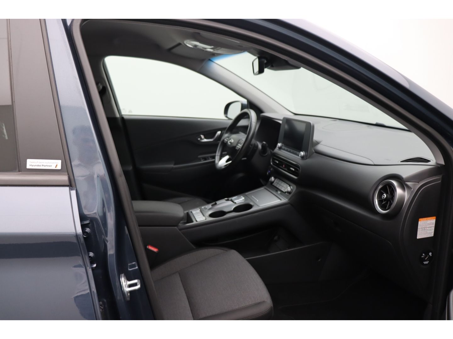 Fahrzeugabbildung Hyundai KONA Elektro Trend 2WD Totwinkelass ACC