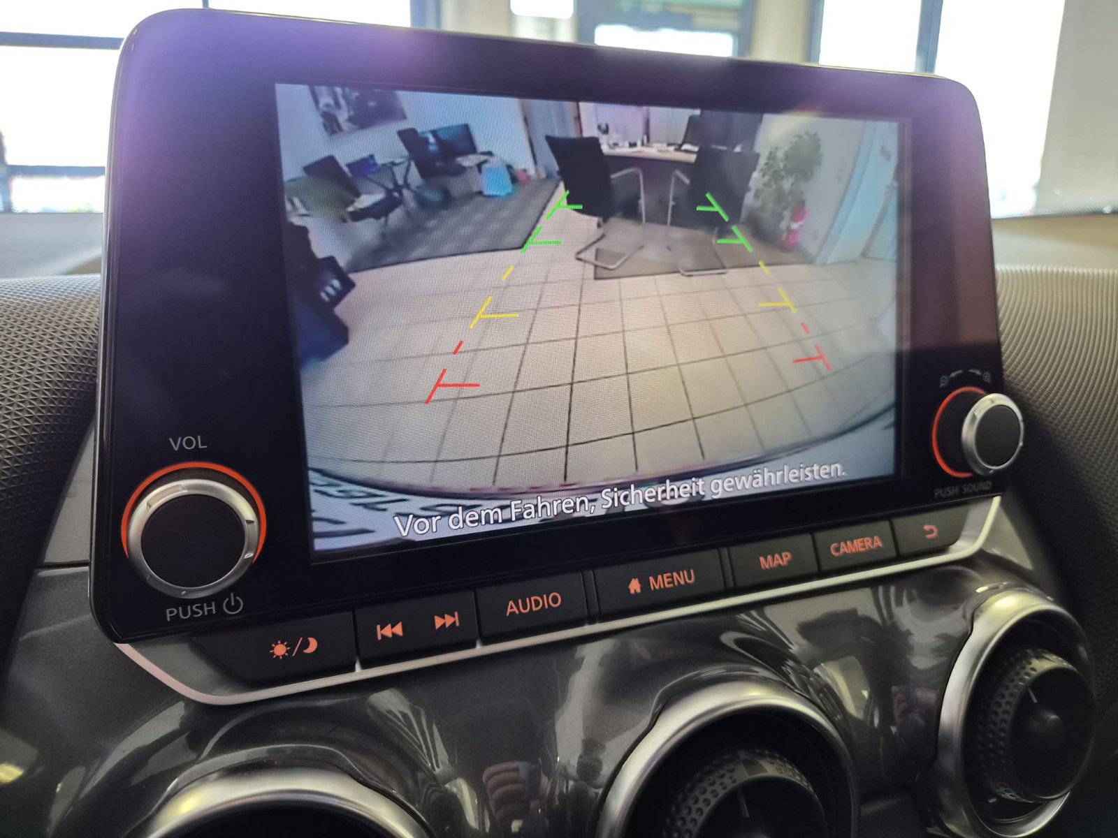 Fahrzeugabbildung Nissan Juke Acenta / KAMERA / SCHECKHEFT / 1. HAND