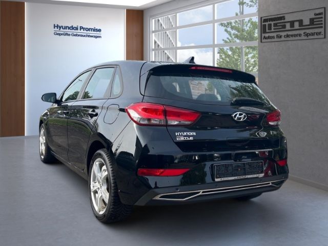 Fahrzeugabbildung Hyundai i30 Trend Mild-Hybrid 1.5 T-GDI EU6d Navi Apple