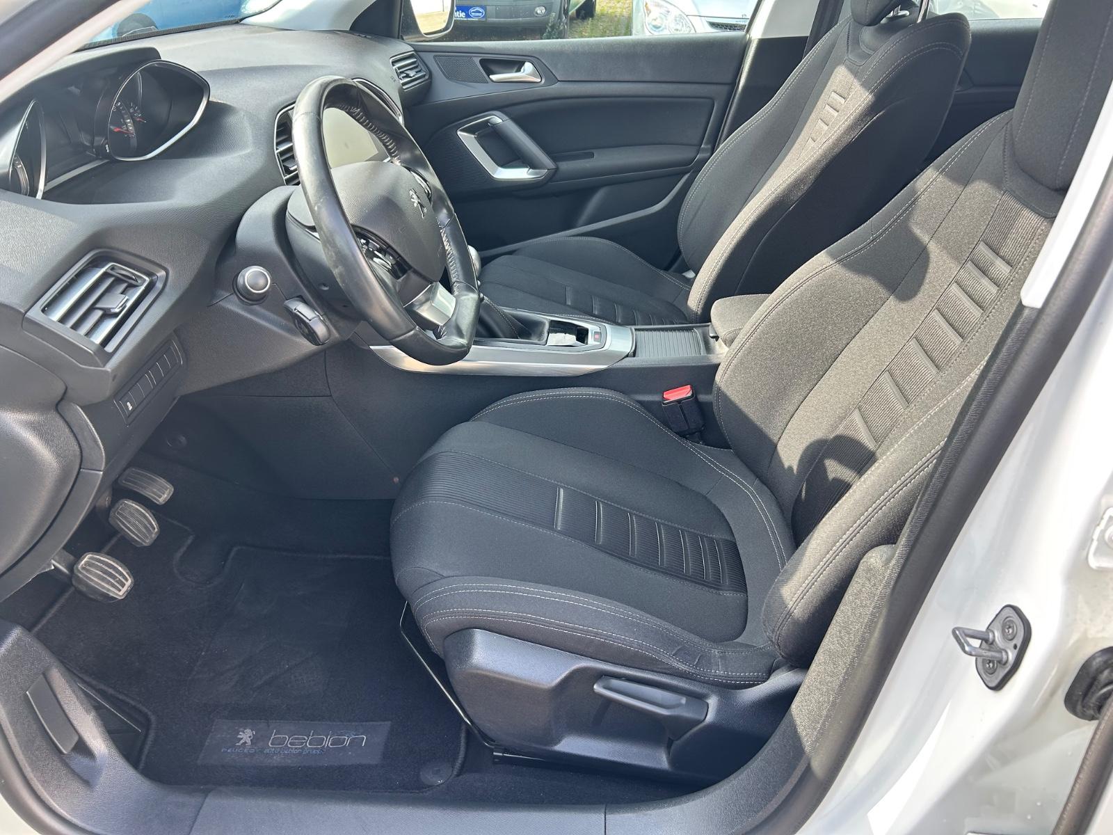 Peugeot 308 Allure 1.6 *1st Hand*Navi*Bluetooth*Xenon*TP