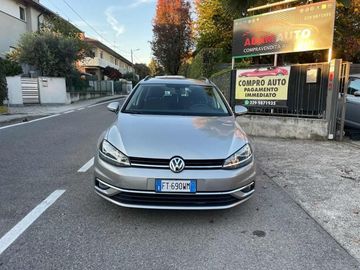 Volkswagen Golf - 4