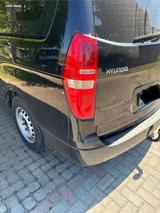 Hyundai H-1 Starex - Hyundai H-1 Starex: 8 Sitzer