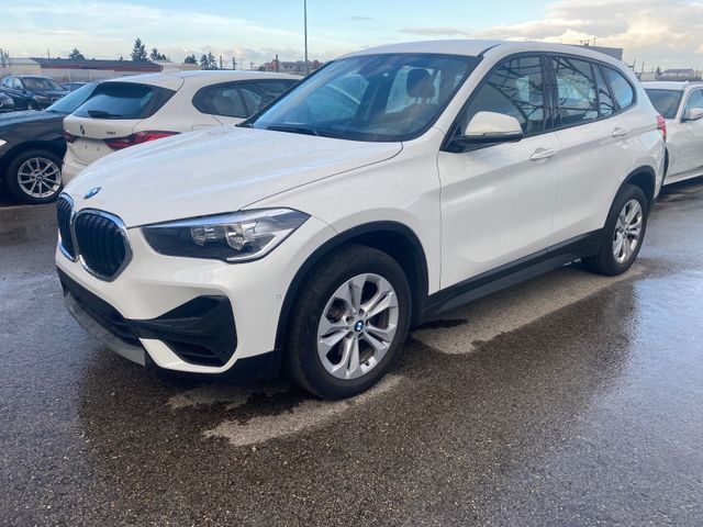 BMW X1 sDrive 18iA*Sportsitze*PDC*Multi*Sitzh*Navi