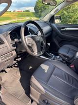 Isuzu D-Max Allrad mit Mountain Top - abschließbar - Isuzu D-Max mit Diesel-Antrieb: Geländewagen