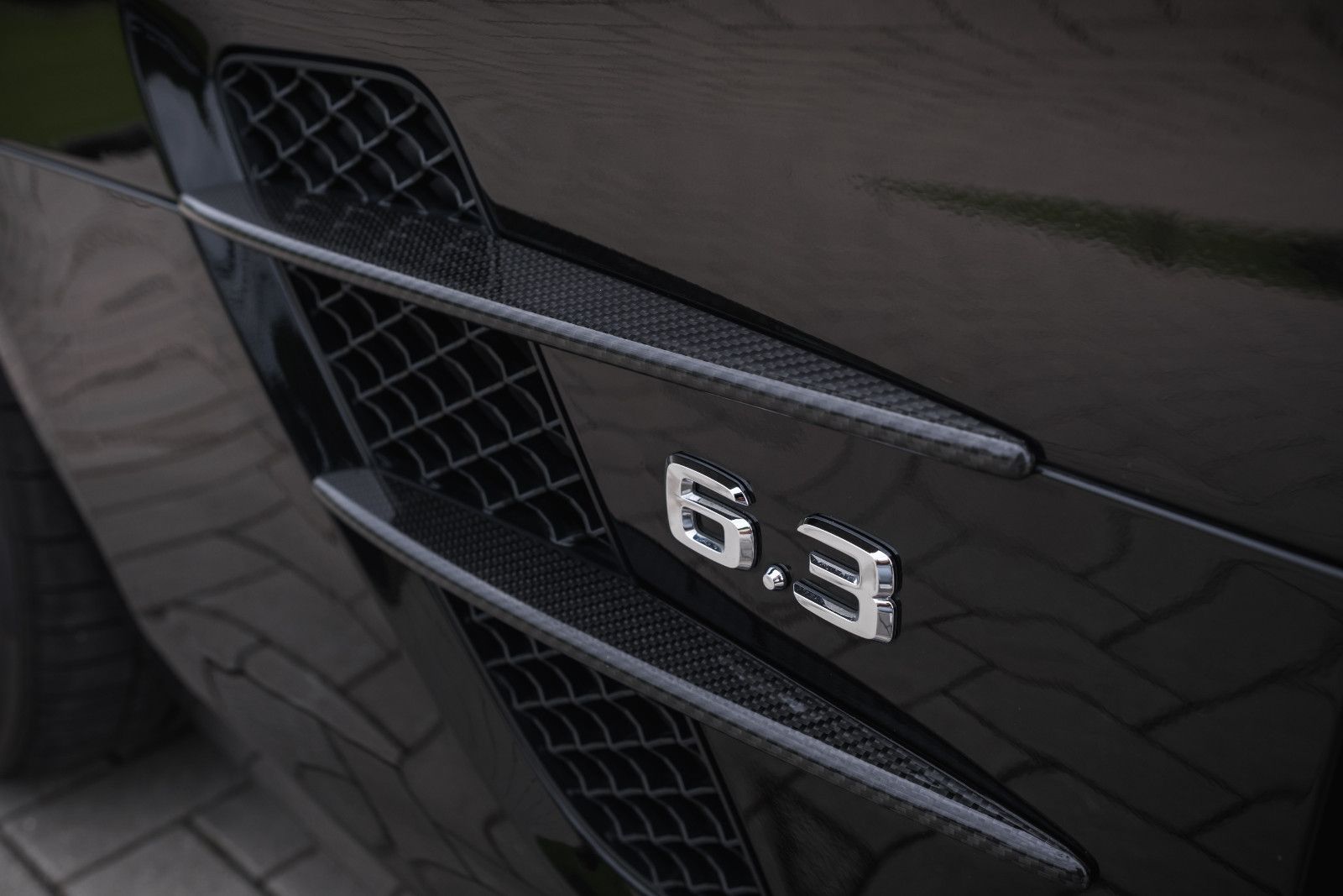 Fahrzeugabbildung Mercedes-Benz SLS AMG Roadster-Rückfahrkamera-Performance-Pak.