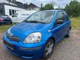 Toyota Auto Toyota Yaris  8-Fachbereift , 2 . Hand - gebrauchte Toyota Yaris aus dem Jahr 2003