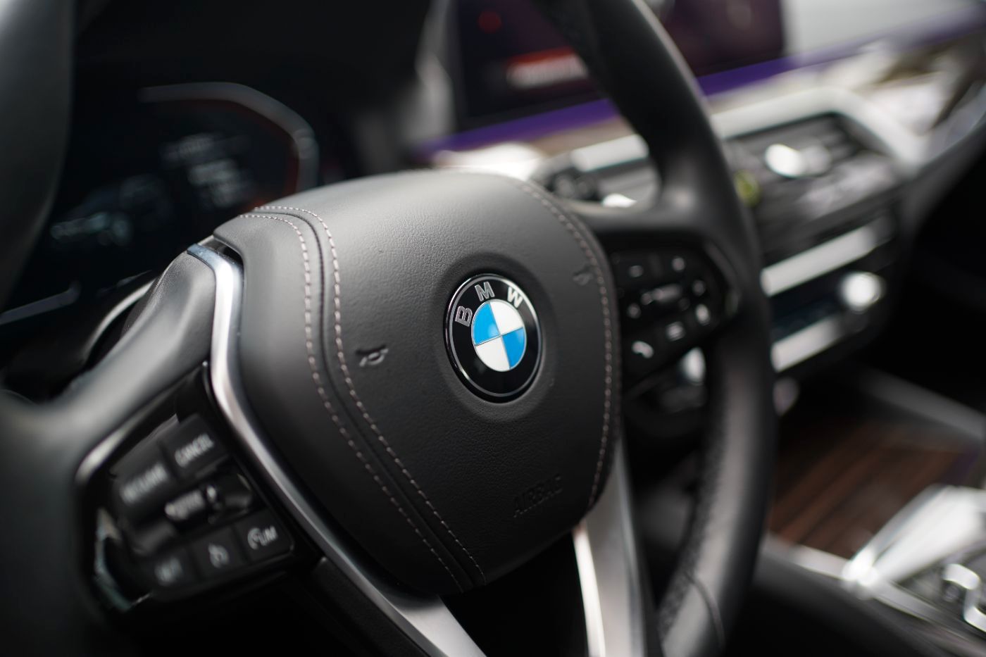 Fahrzeugabbildung BMW 520d Luxury Line Laserlicht+Komfortzugang+Head-U