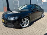 Audi TT Coupe 1.8 TFSI (rechtslenker) 2x S line - Audi: Rechtslenker