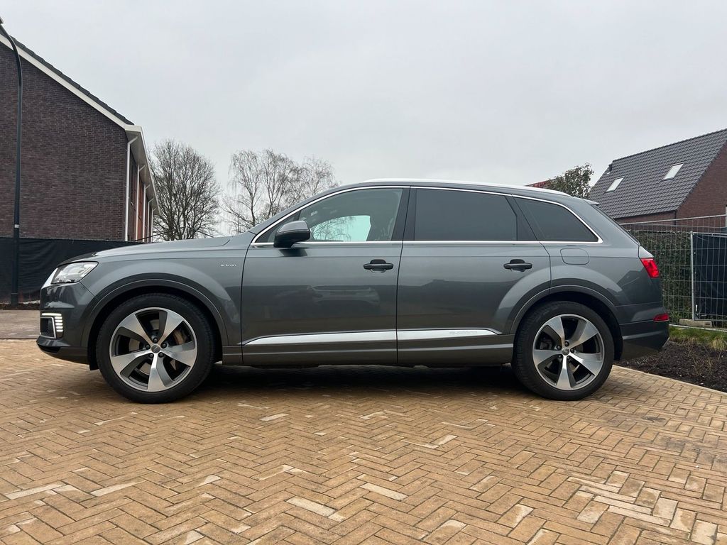 Image of Audi Q7