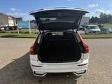 Volvo XC60 Ultra Dark B5 AWD Leder 360° Massage - Volvo XC60 Jahreswagen