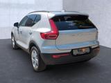 Volvo XC40 T2 Momentum Core 2WD Bluetooth Navi LED - Volvo XC40: Momentum Core