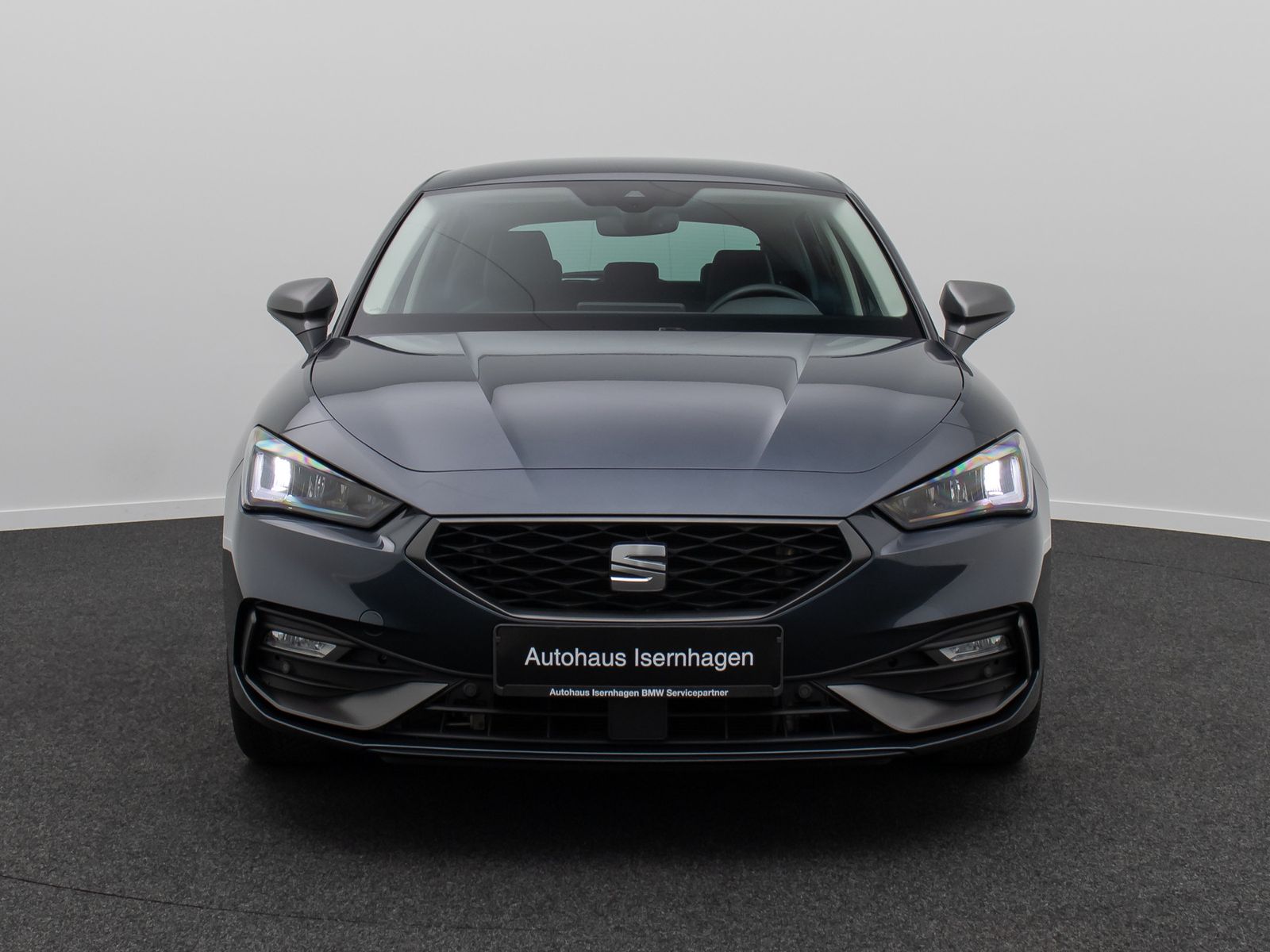 Fahrzeugabbildung SEAT Leon e-HYBRID FR Tempomat DigitDispl ParkAsssit