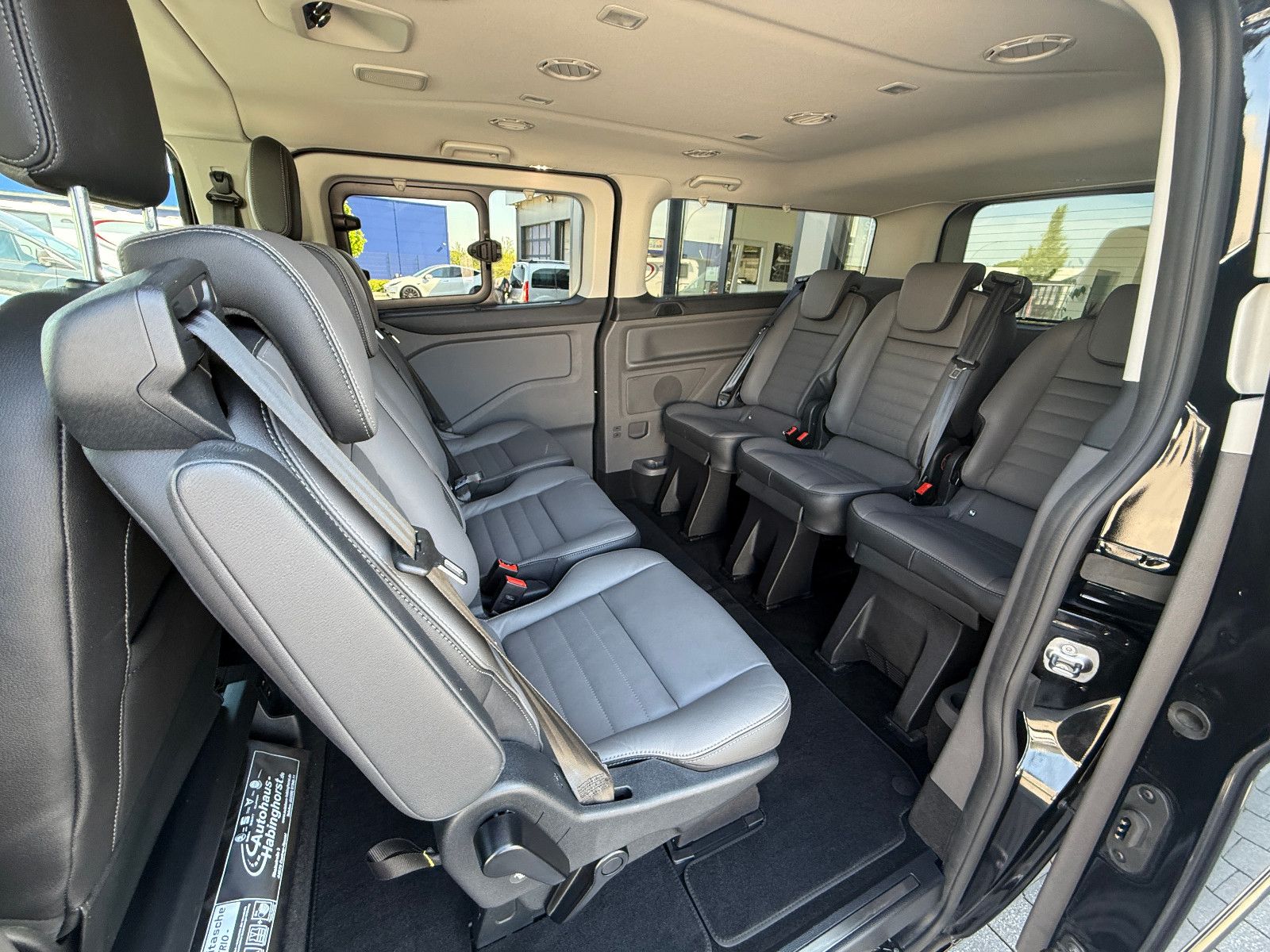 Fahrzeugabbildung Ford Transit/Tourneo Custom Kombi 320 L2 Tourneo Tita