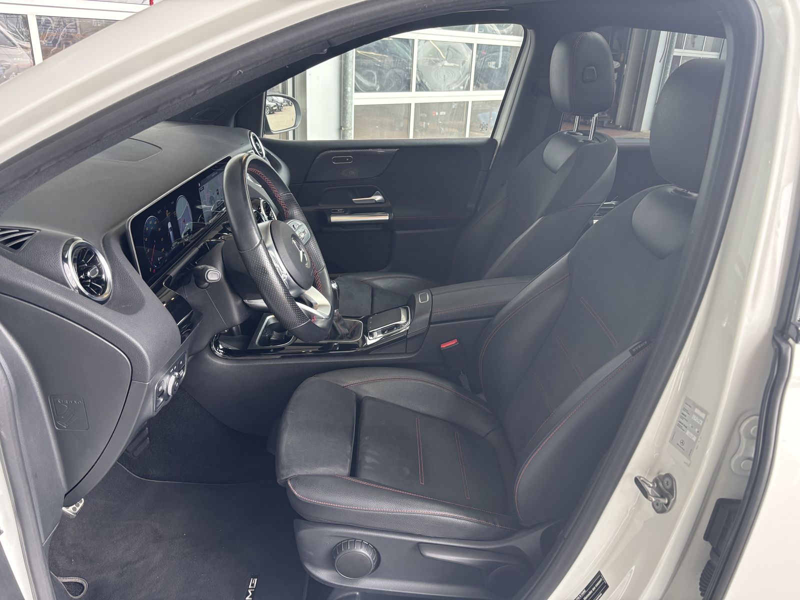 Mercedes-Benz B 200 AMG NAVI LEDER LED NIGHT PAKET SPURHALTE foto 4
