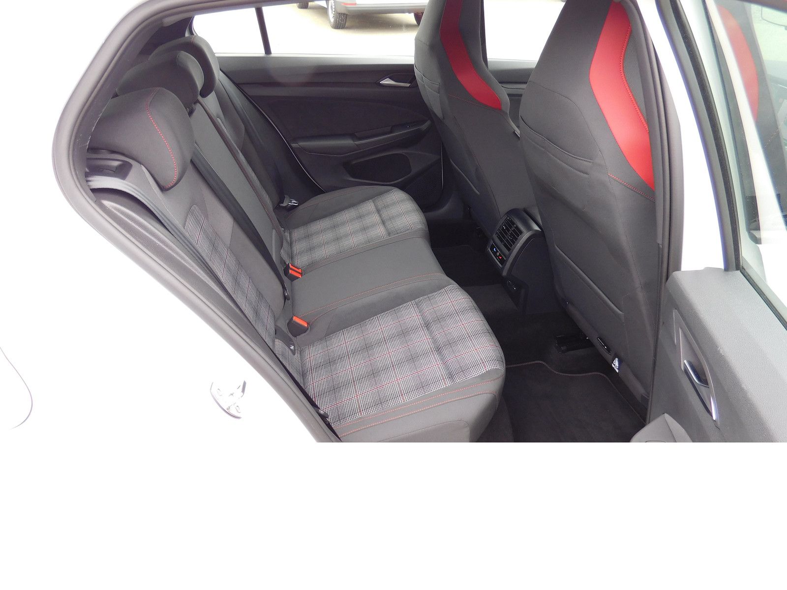 Volkswagen Golf GTI 2.0 VIII TSI Performance 4Trg Navi foto 12