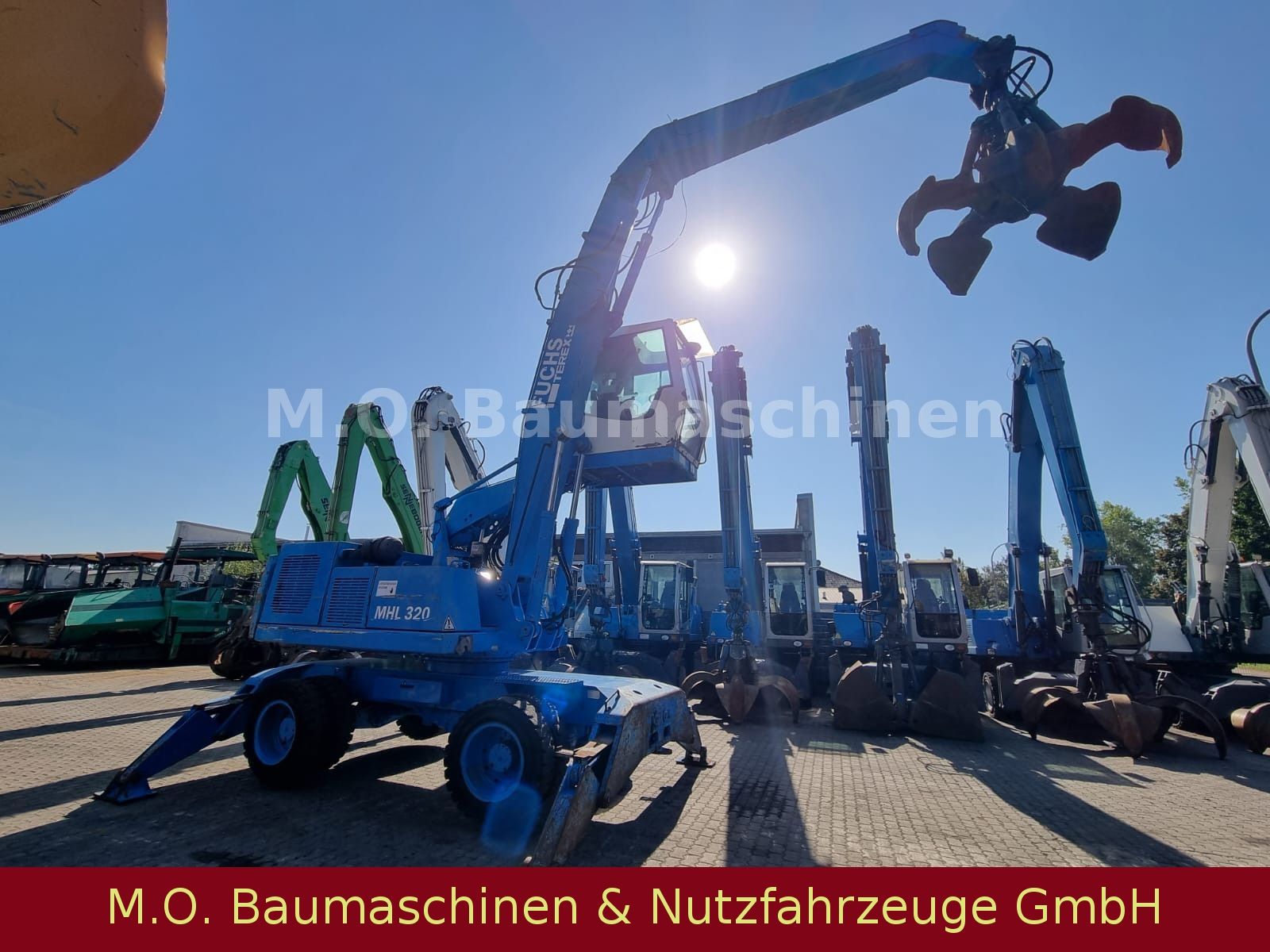 Fahrzeugabbildung Fuchs Terex MHL 320 / Polyp/ Liftkabine