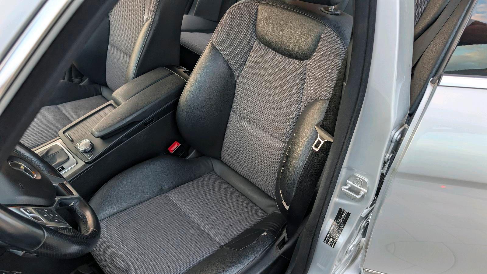 Mercedes-Benz C200 2012 — photo 12