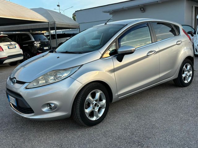 Ford Fiesta 1.6 TDCi 95 CV 5p. Titanium