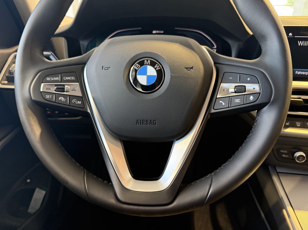 BMW 330e  Advantage KAM+KOMF+ACC+LASER+HUD+SPUR+DAB foto 18