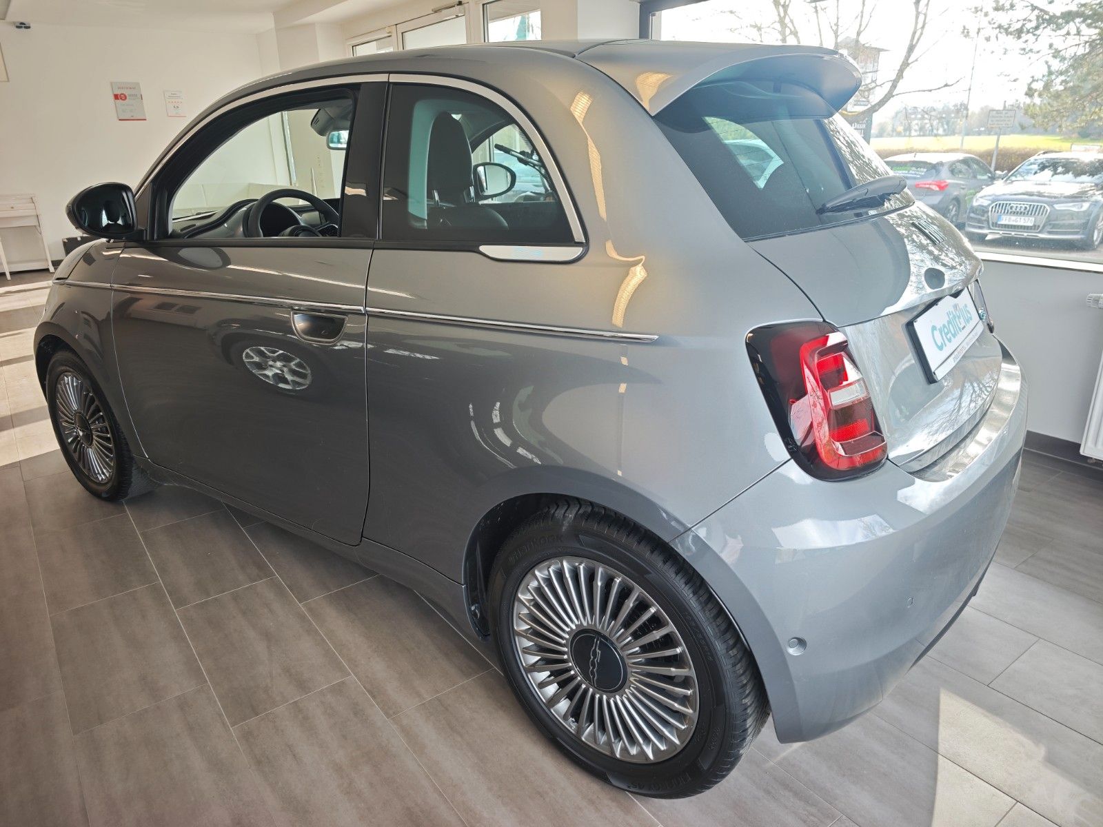Fiat 500e 42 Style Comfort PDC RFK SHZ imagem 2