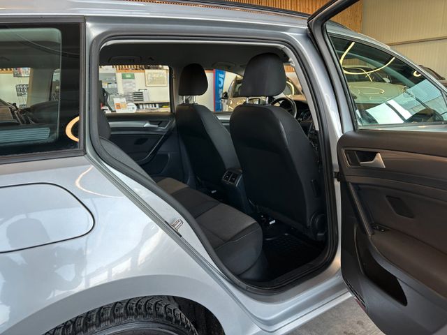 Volkswagen Golf VII Variant Trendline BMT *Navi*