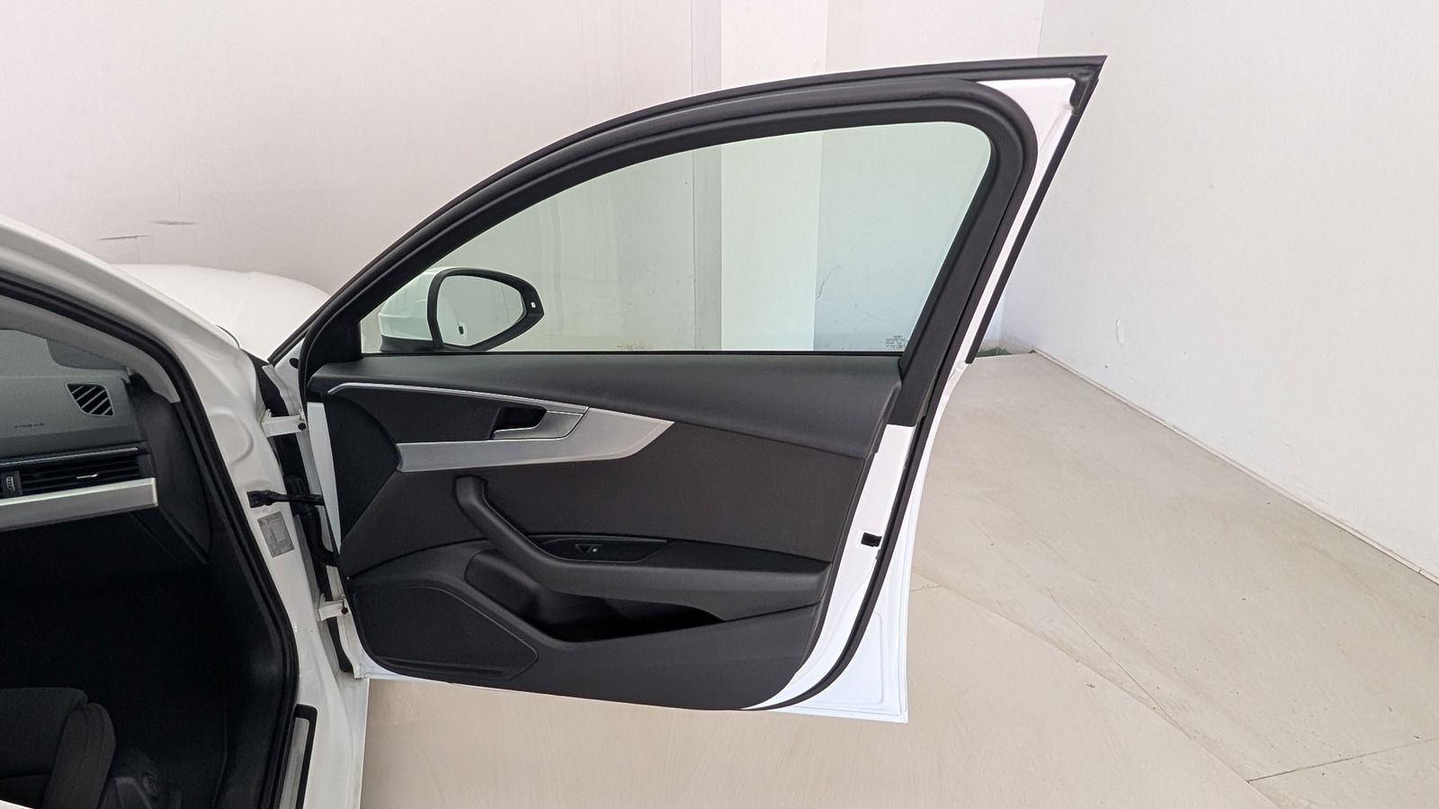 Fahrzeugabbildung Audi A4 Avant 35 TDI sport S-tronic LED * Navi