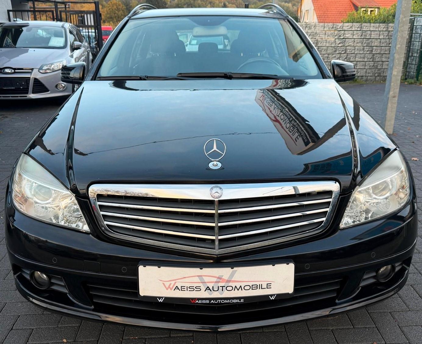 Mercedes-Benz C180 2010 — rear view