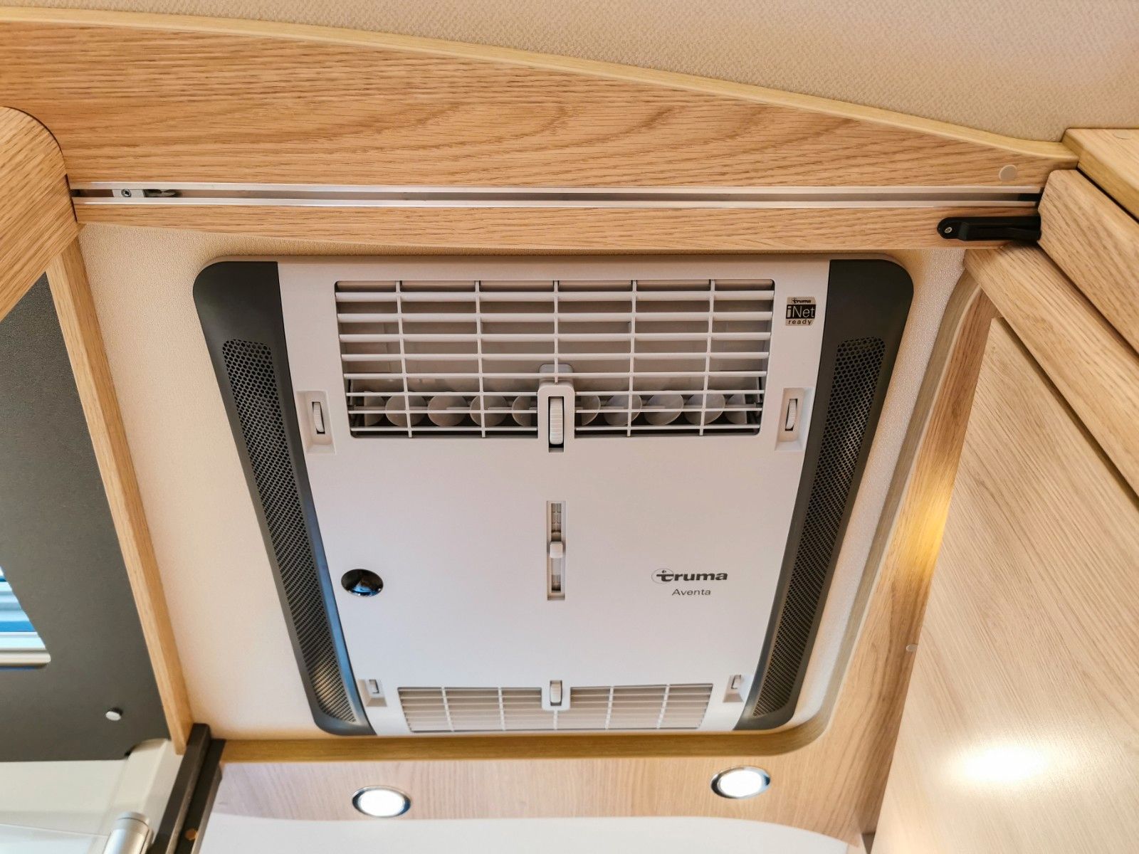 Fahrzeugabbildung HYMER / ERIBA / HYMERCAR BML - T 780 X EXCLUSIVE - JAHRESWAGEN