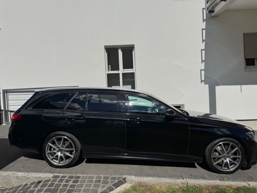 Image of Mercedes-Benz E 400