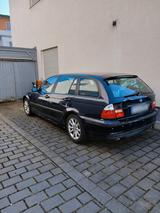 BMW Kombi 316i Benzin - BMW 316 in Frankfurt (Main)