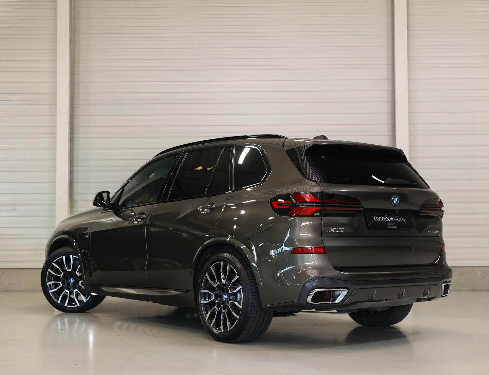BMW X5 50e xDrive | Individual - Pano - AHK imagem 2