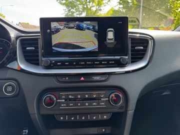 KIA cee'd Sportswagon - 12