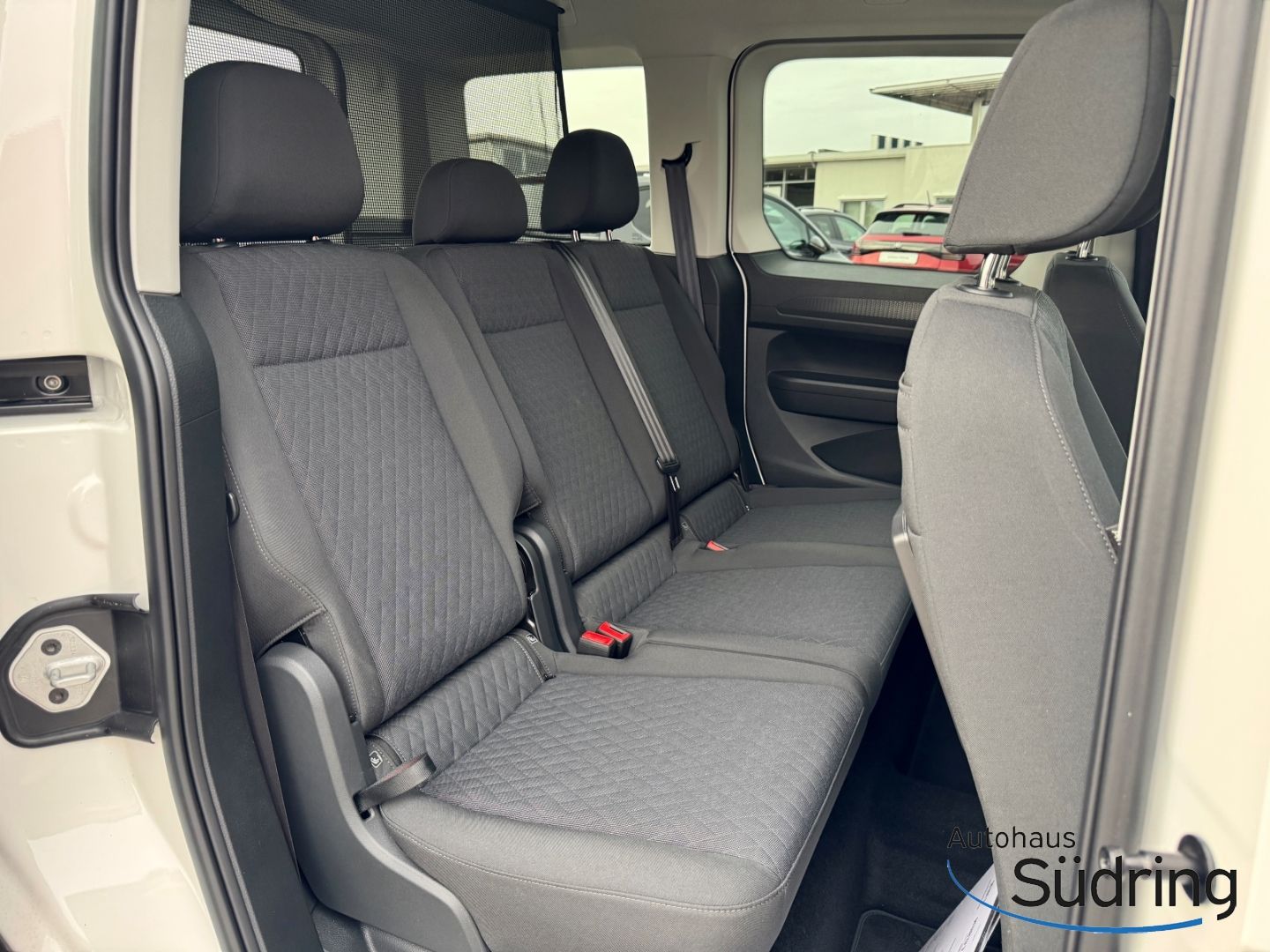 Caddy 1,5 TSI eHybrid DSG AHK Navi Rückfahrk.