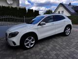 Mercedes-Benz GLA 220 4MATIC DCT - - Mercedes-Benz GLA 220 von privat