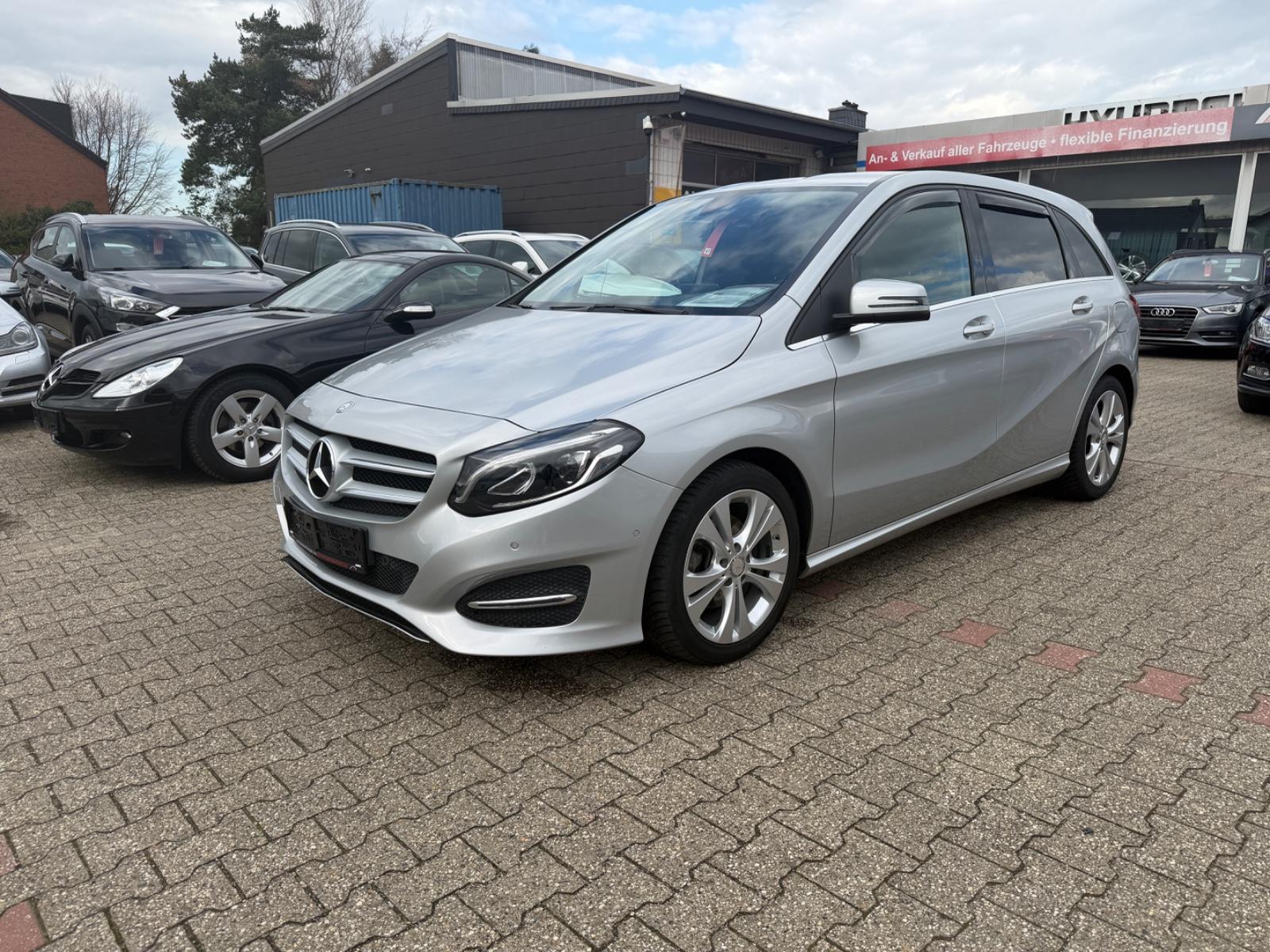 Mercedes-Benz B 200 FACELIFT AUTOMATIK Navi PDC LED 1.HAND