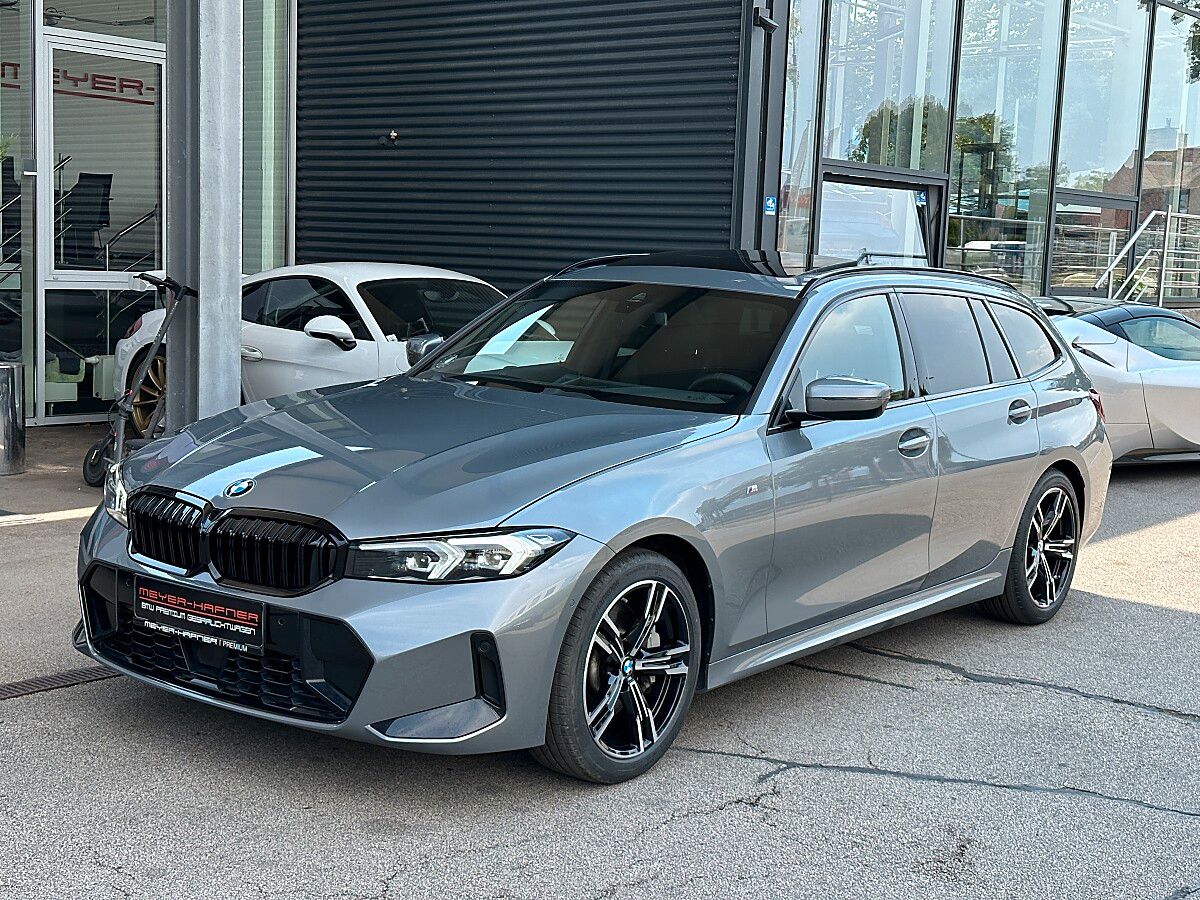 BMW 330i xDrive Touring M-Paket Aut. Pano