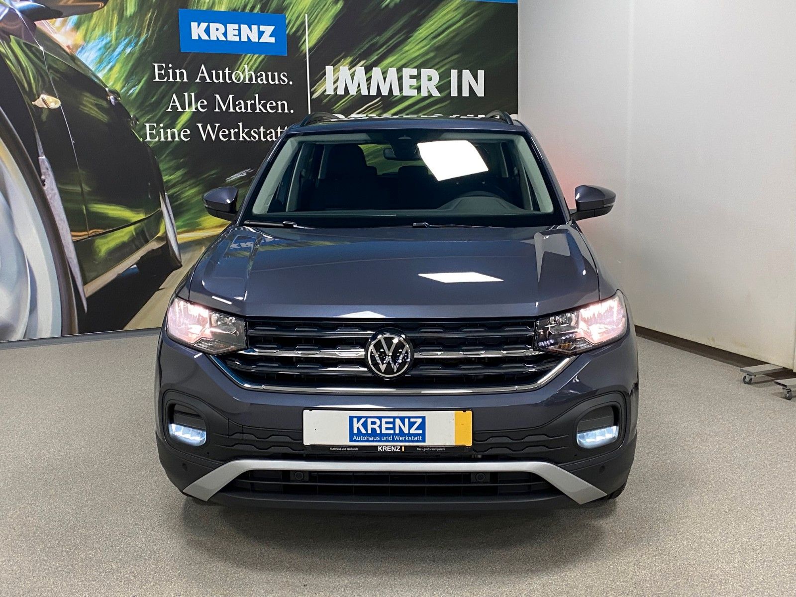 Fahrzeugabbildung Volkswagen T-Cross 1.0 TSI Life+KAMERA++PDC+ready2Discover+