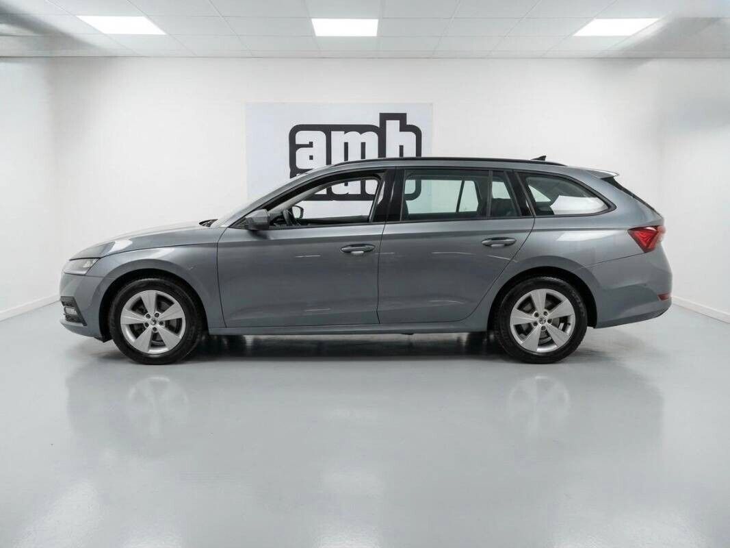 Skoda Octavia 2.0 TDI DSG Wagon Style imagem 3