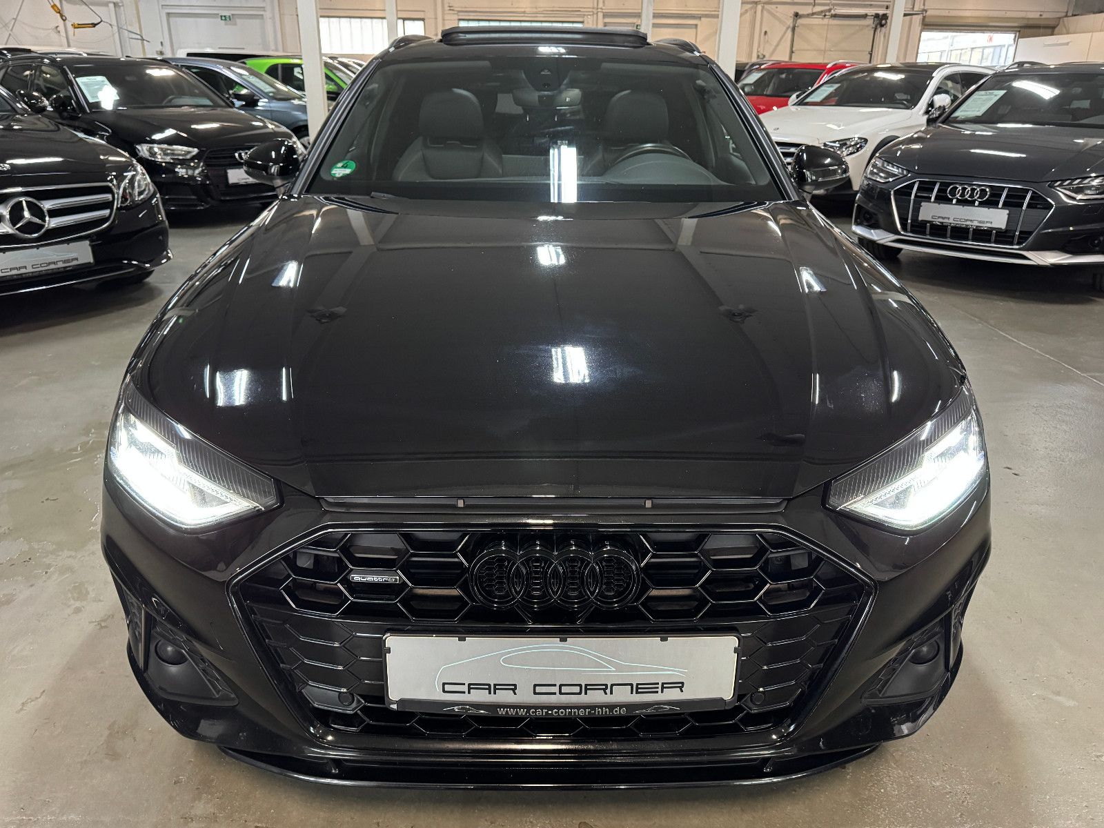 Fahrzeugabbildung Audi A4 45 TDI QUATTRO 2X S-LINE BLACK EDITION 19´RS