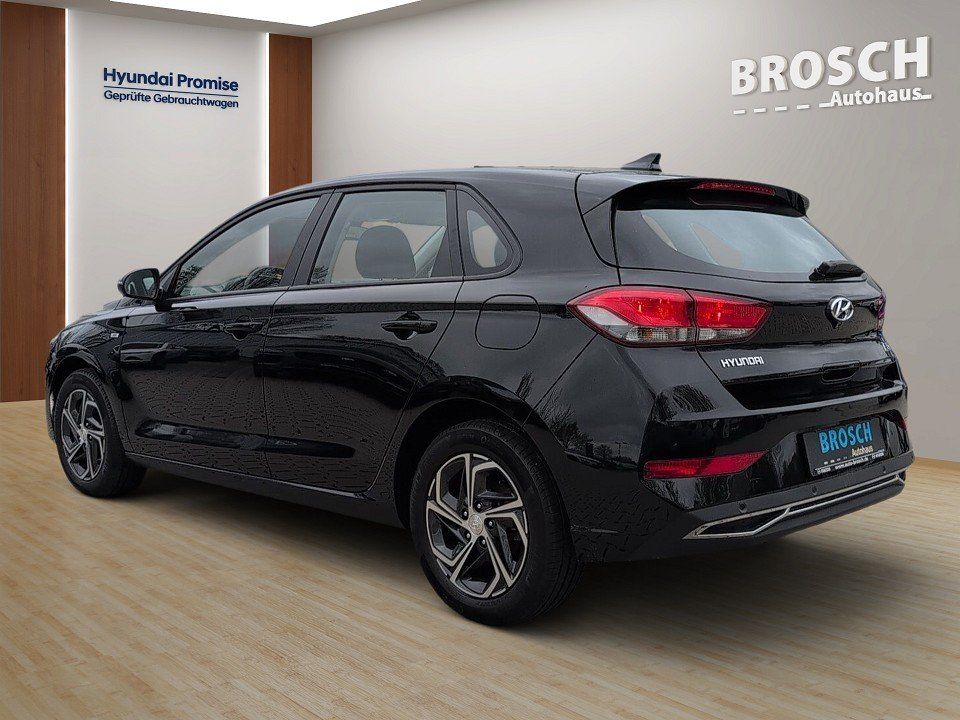 Fahrzeugabbildung Hyundai i30 1.0T 48V SELECT 1HD GARANTIE-4.28 PDC+KAMERA