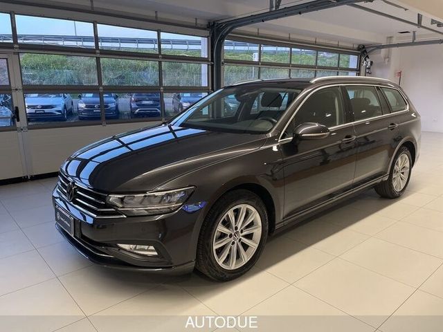 Volkswagen Passat VARIANT 2.0 TDI BUSINESS DSG 1