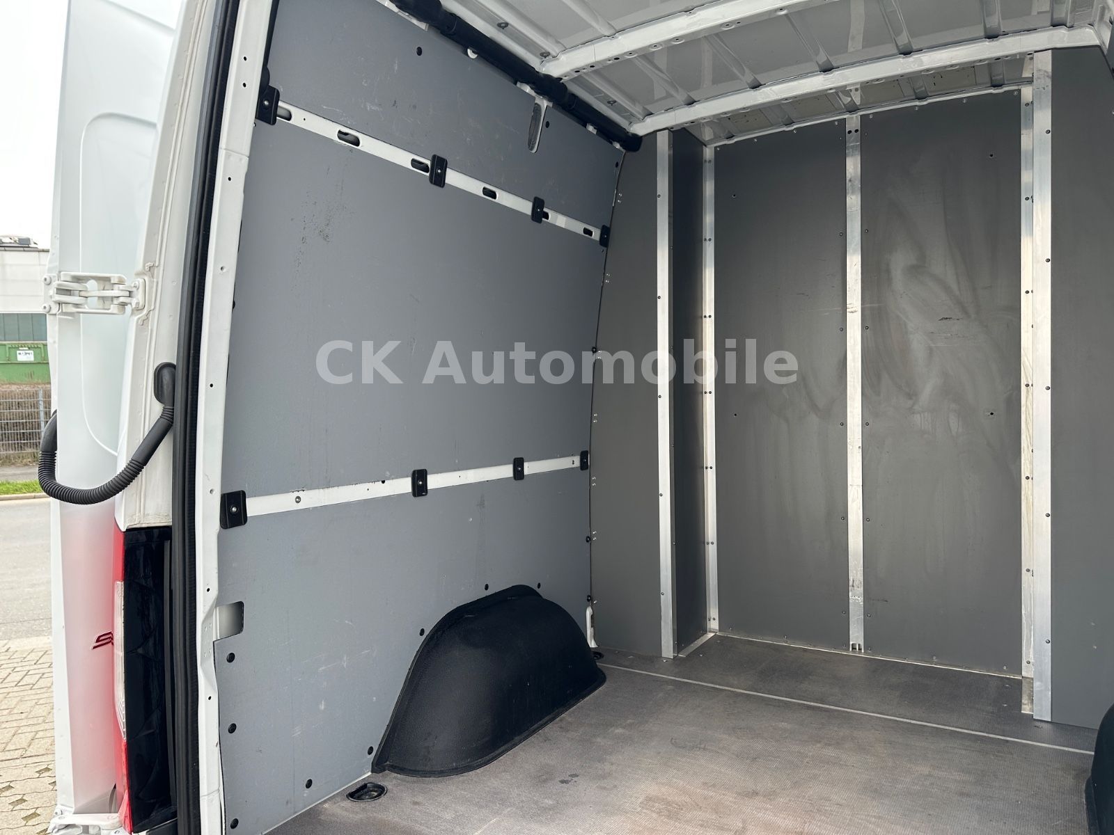 Fahrzeugabbildung Mercedes-Benz Sprinter III Kasten 319 V6 RWD Mixto/Autom./Navi