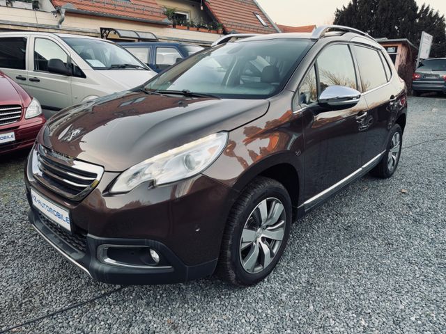 Peugeot 2008 Allure Automatik, 1.Hand, Voll, Scheckheft