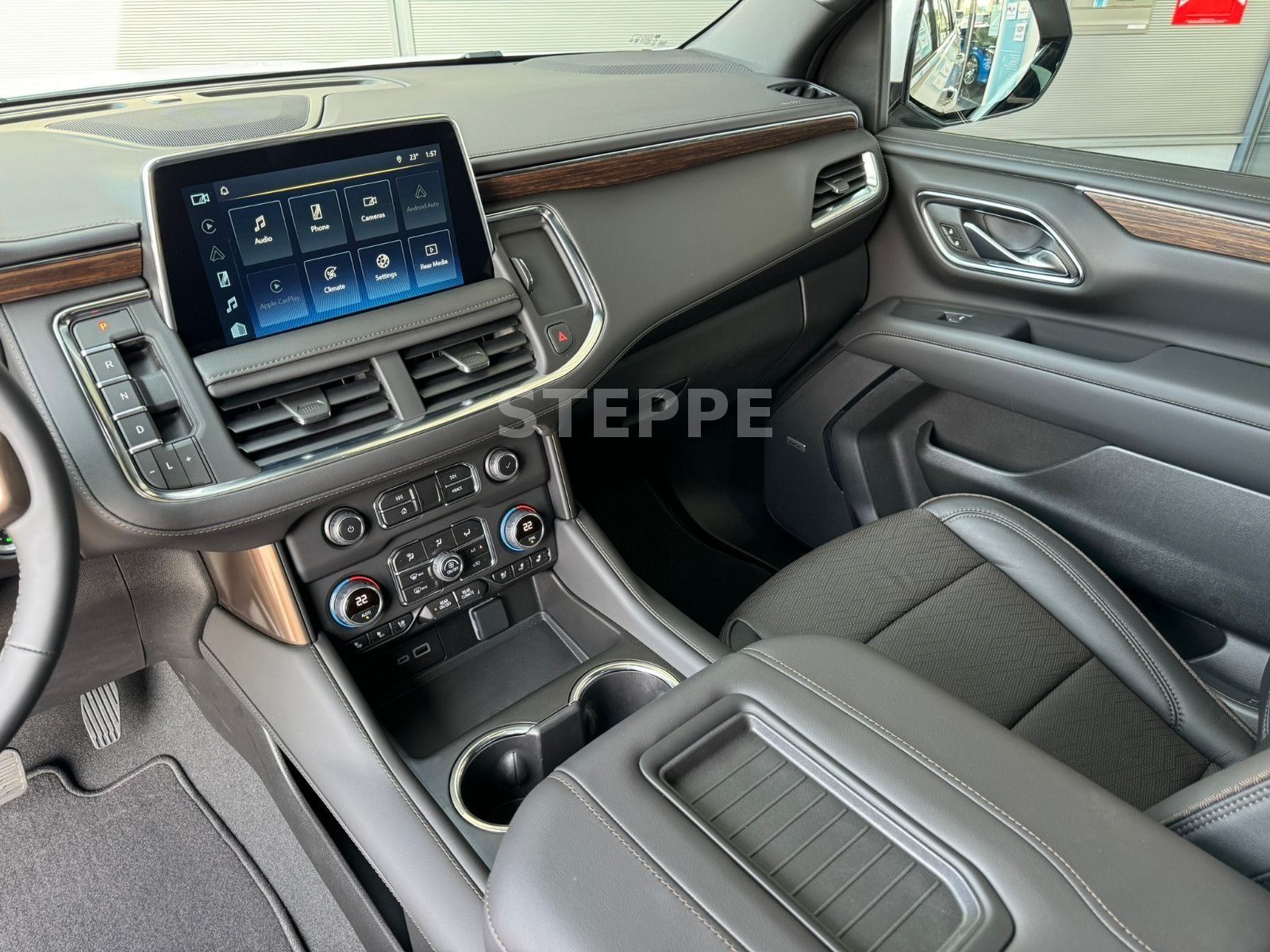 Chevrolet Tahoe 6,2 LPG  High Country AHK  22Alu