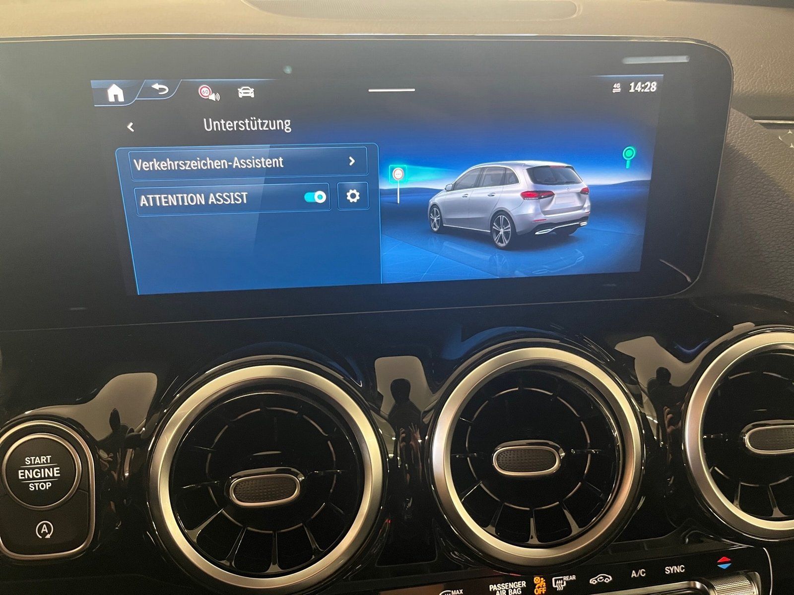 Fahrzeugabbildung Mercedes-Benz B 200 Progressive*Distronic*Totwinkel*MulitBeam*