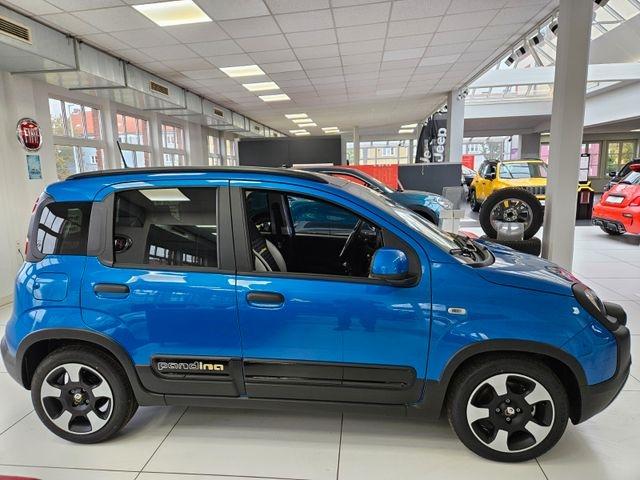 Fiat Panda 1.0 Pandina Cross-digitales Cockpit Apple 