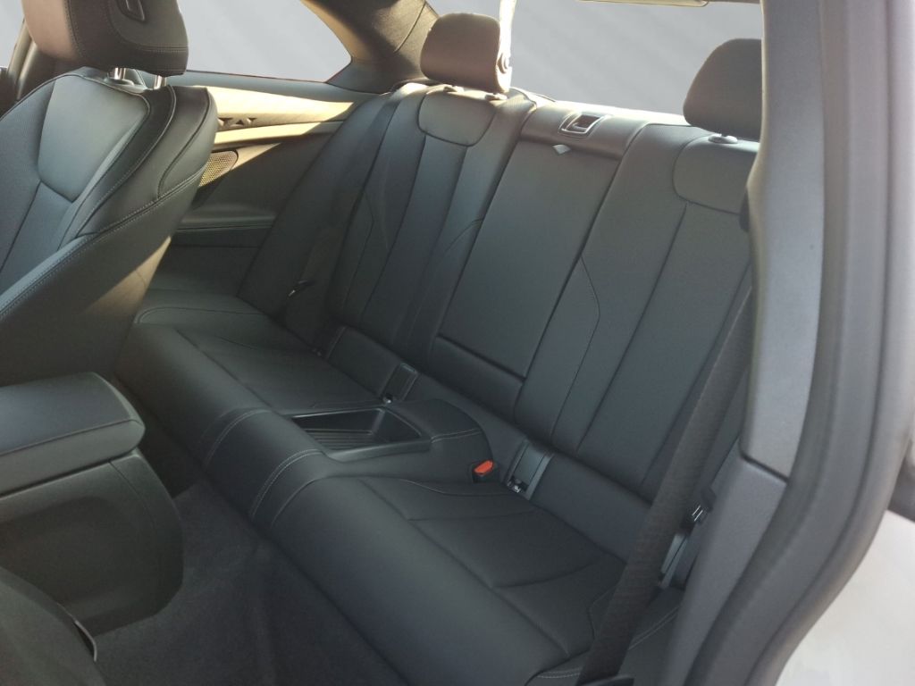 BMW 218 - Bild 9